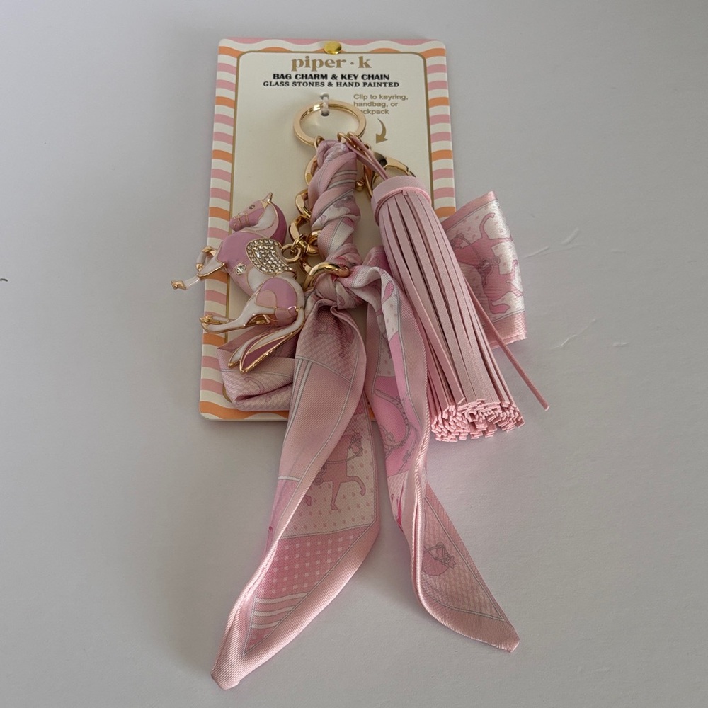☀️Piper-K Pink Horse charm with Scarf & Tassel Bag Charm